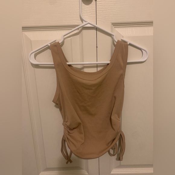 woman’s XS tank with drawstrings on sides - Picture 2 of 4